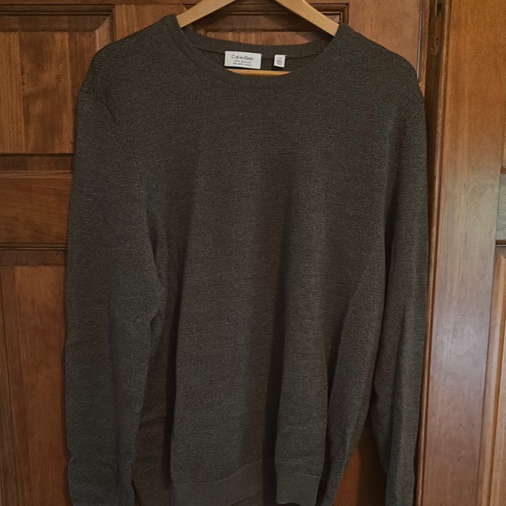 Calvin Klein Gray Crewneck Sweater Classic Comfort
